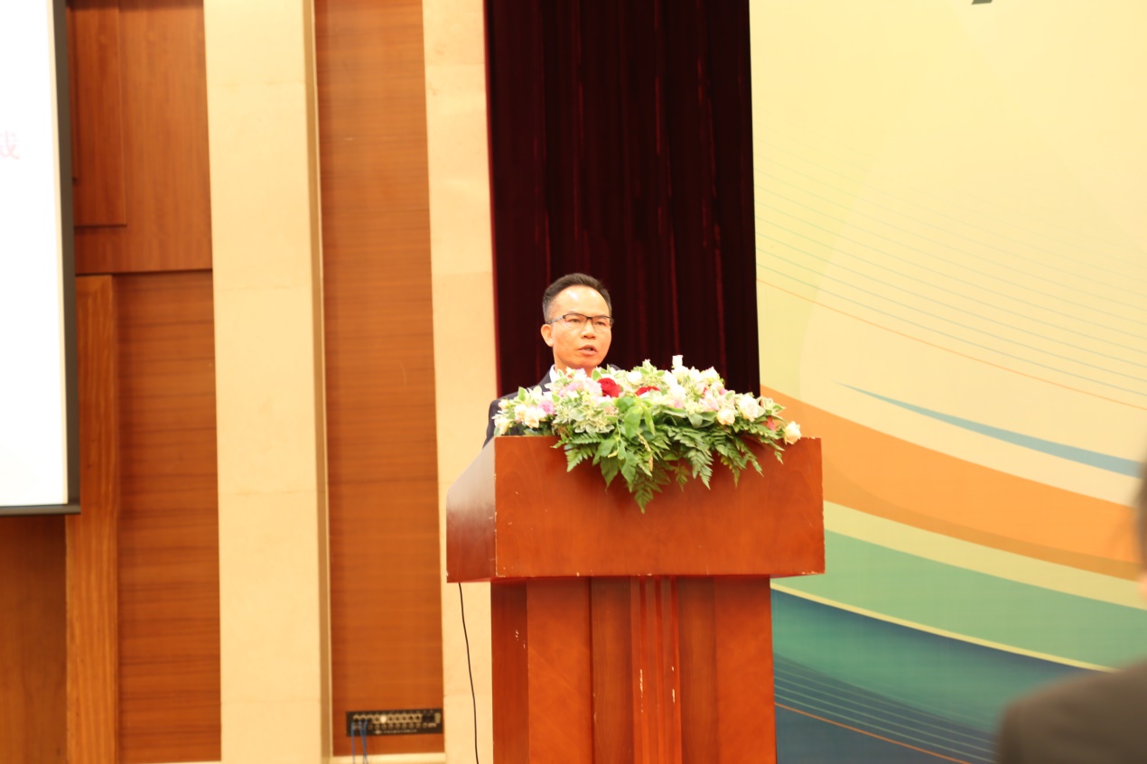 中國聯(lián)塑集團控股有限公司副總裁賴志強 中國聯(lián)塑集團控股有限公司副總裁賴志強